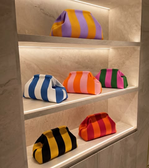 Nova Everyday Clutch