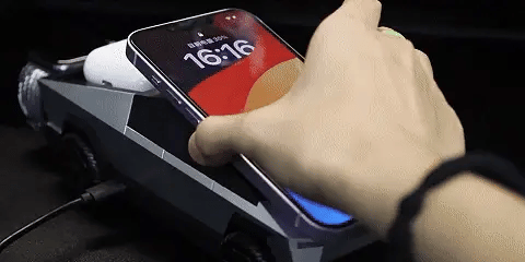 Cyber Charge T3 3-in-1 Wireless Dock Charger